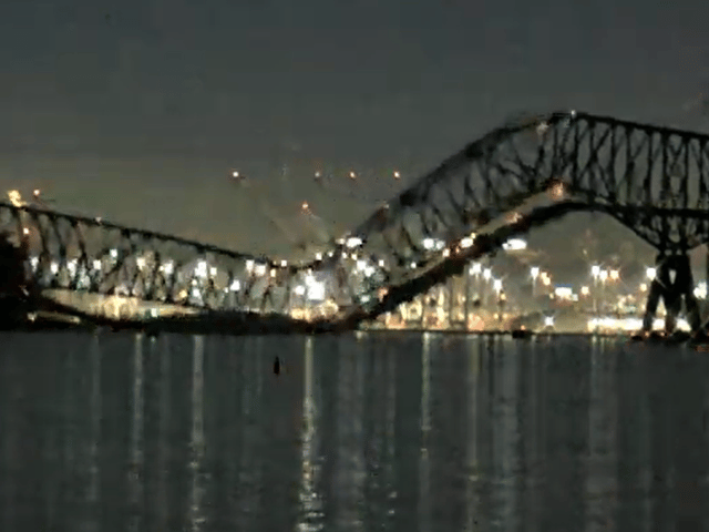 The Francis Scott Key Bridge in the US city of Baltimore collapsed after a cargo ship crashed into it. (Credit: StreamTime Live/YouTube)