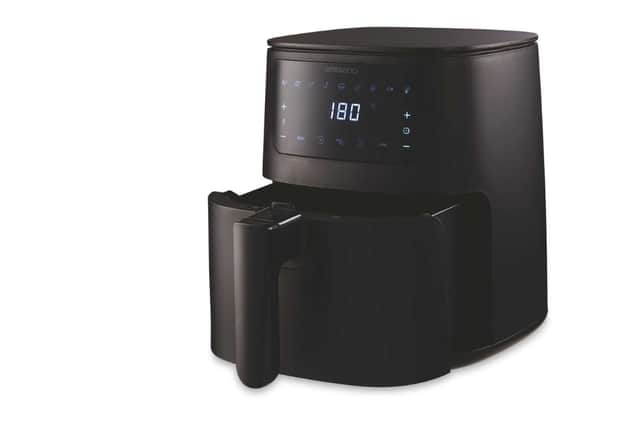 The digital controls add a selection of features you normally don't see on a £30 air fryer