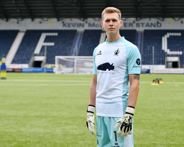 Nicky Hogarth previews Falkirk's new goalkeeping kit for the 2025/26 campaign