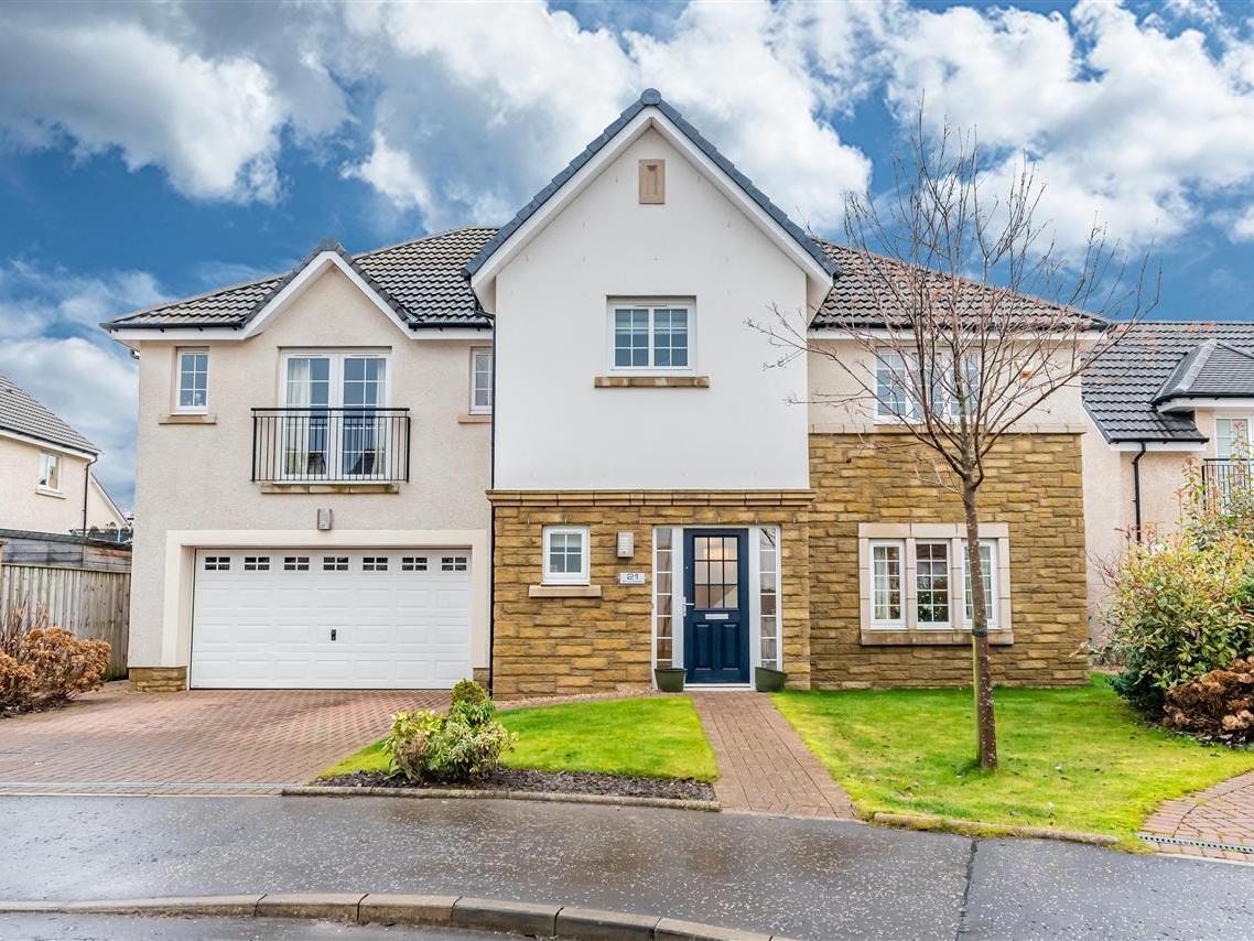 Falkirk property 5 bedroom family home finished to very high standard