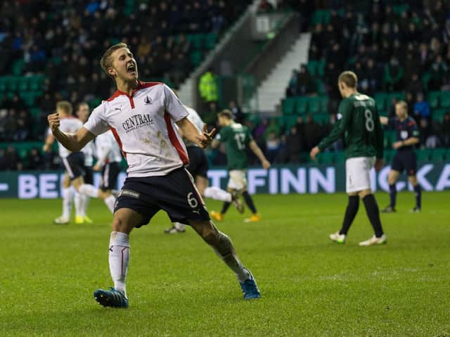 Peter Grant celebrates his equaliser to make the score 3-3 at Easter Road