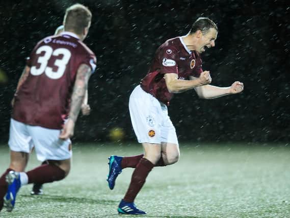 Scott McLaughlin joined Stenhousemuir in the summer as a player/coach and has inspired people all over the country to get out and run/walk with his online challenge