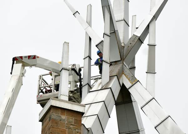 16-06-2020. Picture Michael Gillen. Views of St Michael's Church spire being repaired by Matheson Plumbing Falkirk.