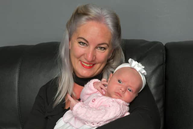 Georgina Leslie and six week old daughter, Aleena Shaw.  Pic: Michael Gillen.