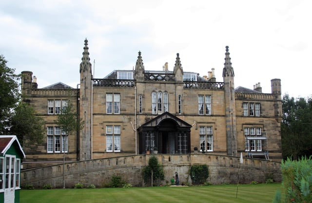 Powfoulis Manor Hotel