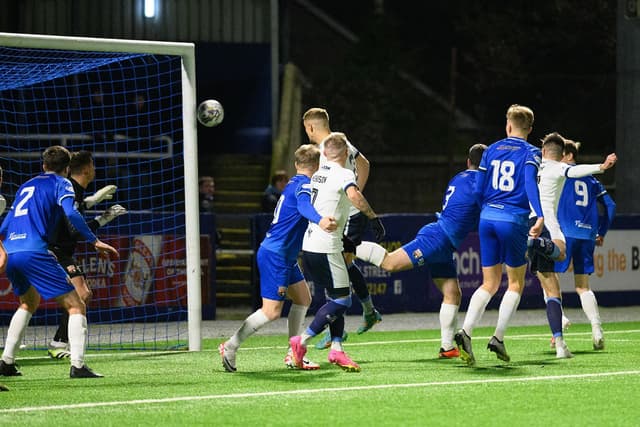 No 'silky soccer' on show as Falkirk play out bore draw at Montrose to stay top of League 1