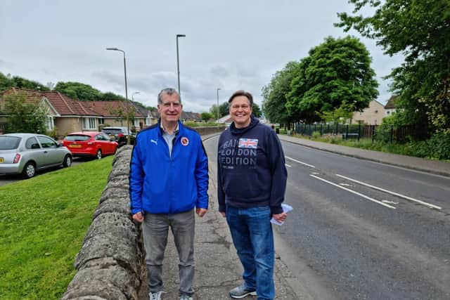 Councillor Jim Flynn and Central Scotland MSP Stephen Kerr are calling for a 20mph speed limit for Airth Main Street