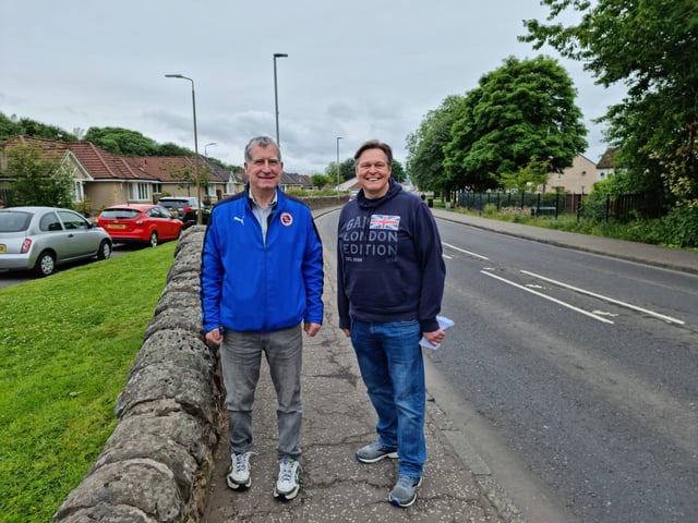 Councillor Jim Flynn and Central Scotland MSP Stephen Kerr are calling for a 20mph speed limit for Airth Main Street
