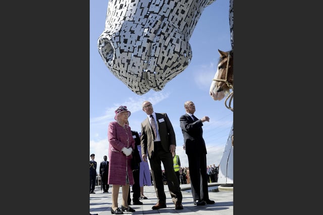 Her Majesty The Queen and His Royal Highness The Duke of Edinburgh on a visit to The Kelpies. Pictured with Andy Scott.