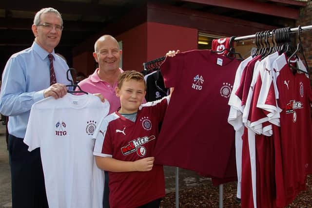 Jon Mahoney (1st left) is delighted with appointment of Gordon Herd (Pic by Scott Louden)