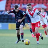 Former Airdrieonians defender Sean Crighton will lead Stenhousemuir as the club's new captain next season