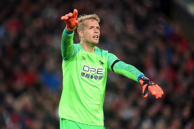 Huddersfield Town's hopes of re-signing goalkeeper Jonas Lossl look to be over, with the Everton man set to return to his club after his loan spell and fight for a starting spot next season. (Liverpool Echo)