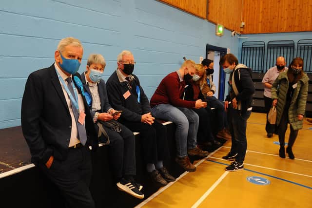 Facemasks all round at Falkirk count (Picture: Michael Gillen)