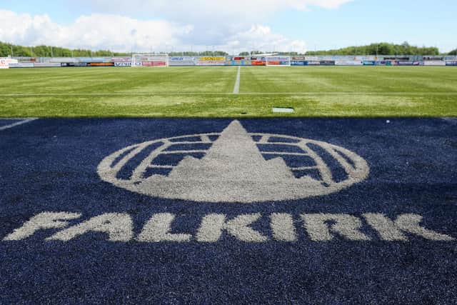 Falkirk FC badge at tunnel entrance (Picture: Michael Gillen)