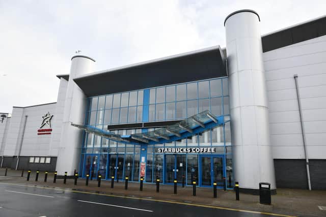 Cineworld in Falkirk Central Retail park is apparently closing down after it was announced the new James Bond film was now delayed until April next year