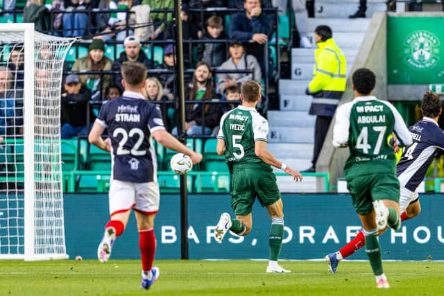 Falkirk's Jacob Murrell scores to make it 1-0 (Photo by Ross Parker/SNS Group)