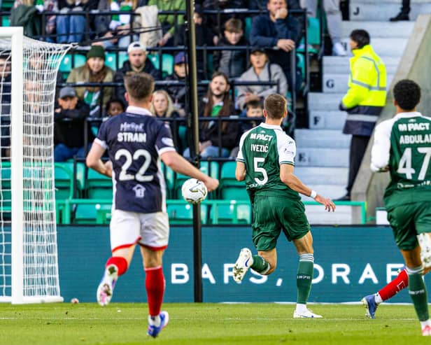 Falkirk's Jacob Murrell scores to make it 1-0 (Photo by Ross Parker/SNS Group)
