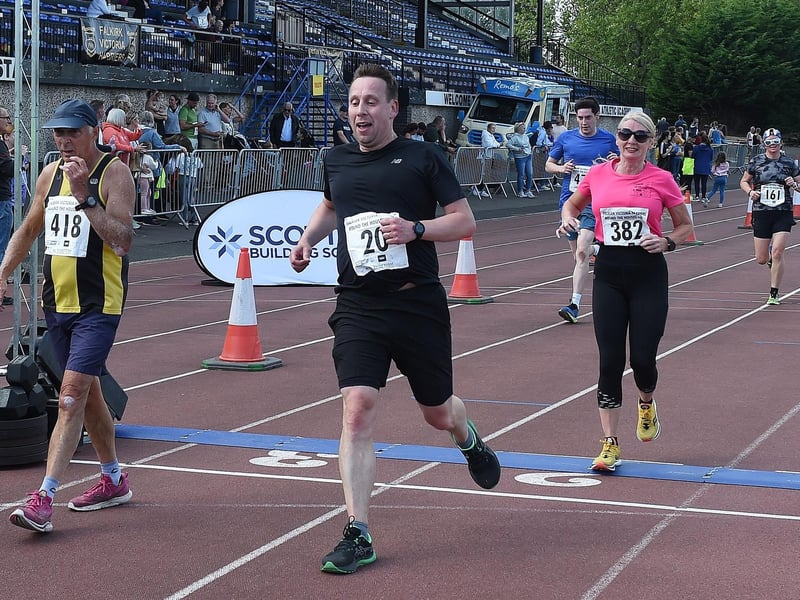 This competitor applies the brakes after a storming sprint finish
