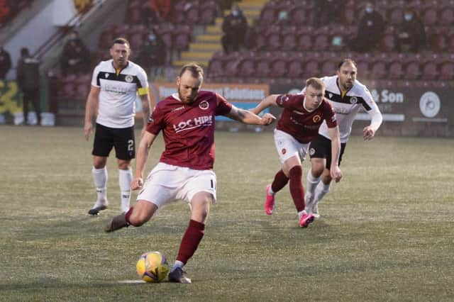 Greig Spence has left Stenhousemuir to join East Fife on loan until the end of the season