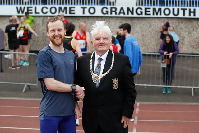 Owen Miller, a Paralympian gold medal winner in Tokyo, with Falkirk provost BIlly Buchanan