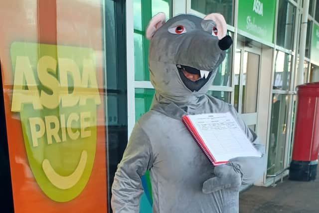 Kelpie the rat urges people to sign a petition asking Falkirk Council to reinstate pest control services