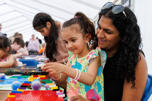 Nadia & Sara Ramires explore engineering with Lego.