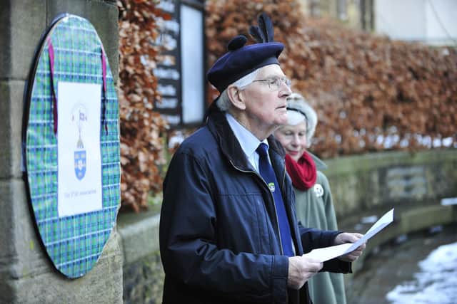 In 2018 Ranald MacDonnell (left), present chief of the MacDonnells of Glengarry, accompanied by Lady MacDonnell, unveiled a plaque outside Falkirk Trinity Church to commemorate the death of his ancestor after the 1746 battle of Falkirk Muir - where he had led his 800 clansmen to victory,