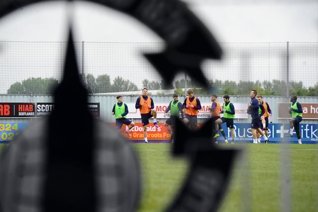 24-08-2020. Picture Michael Gillen. FALKIRK. Day 154 of UK wide coronavirus lockdown. Day 46 of Phase Three of lockdown easing in Scotland. FALKIRK. Falkirk Stadium. Falkirk FC back for first-day pre-season training for SPFL League One season 2020 - 2021. 