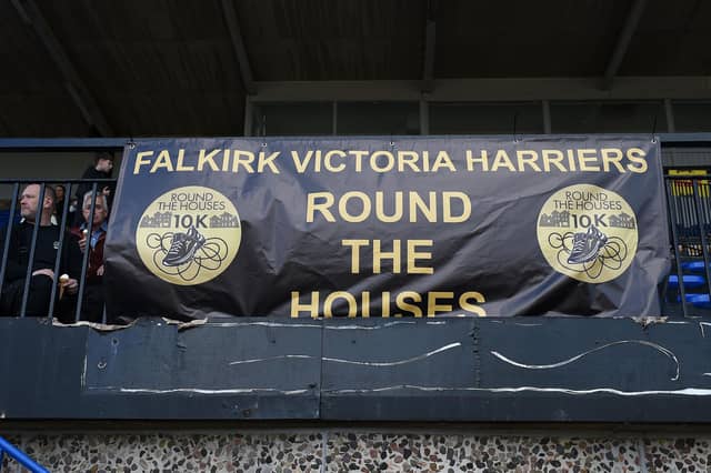 This year's supply of terrific 10k photographs from The Falkirk Herald's Michael Gillen comes to an end - enjoy ...