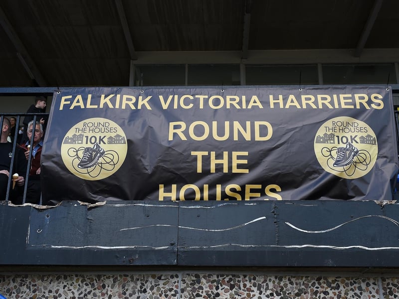 This year's supply of terrific 10k photographs from The Falkirk Herald's Michael Gillen comes to an end - enjoy ...