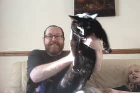 Chas and Jimmy review Cats and Dogs 3 Paws Unite