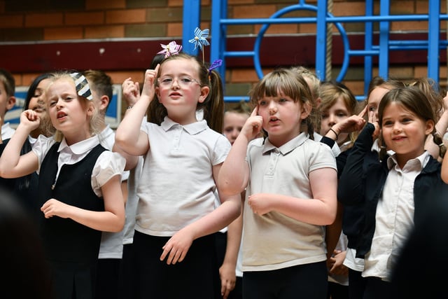 Primary 4 and primary 5 pupils used their prodigious performance skills to thank the parent helpers who supported them and the school throughout the year