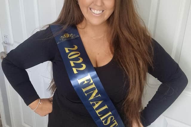 Chantelle McSharry in final of Miss Voluptuous 2022 and raising awareness of danger of blood clots.