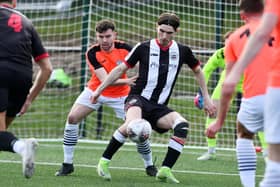 Dunipace closed the gap on third-placed Jeanfield Swifts on Saturday (Photo: Michael Gillen)