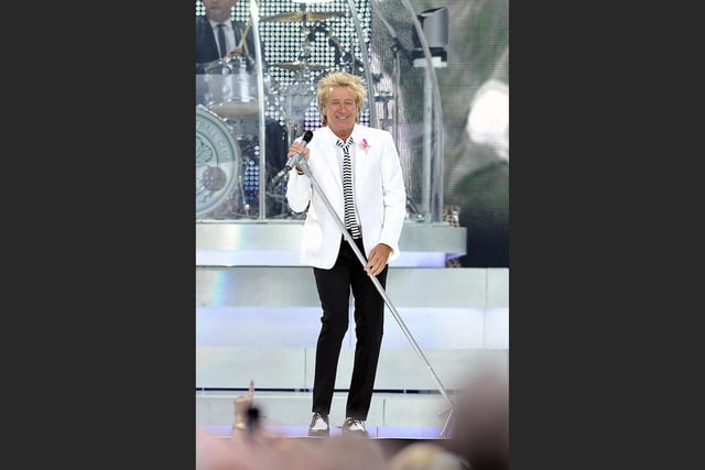 Rod is clearly having fun in Falkirk.
