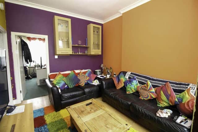 The one-bedroom flat in Falkirk at auction for just £14,000 (Future Property Auctions / SWNS)