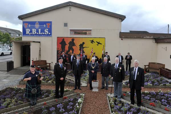 Veterans and officials gather to pay tribute to Armed Forces personnel past and present in Grangemouth