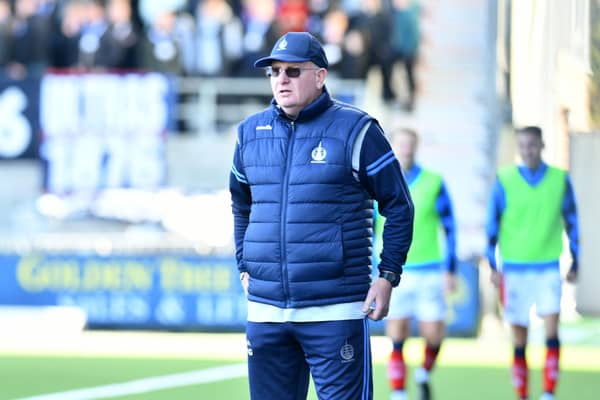 Falkirk manager John McGlynn on the touchline (Photo: Michael Gillen)