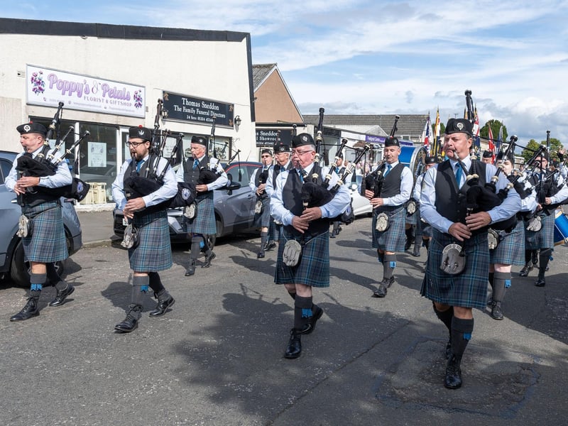 A fine sight to see on Dundas Street