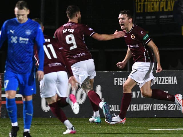 Michael Anderson wheels away after scoring (Photo: Michael Gillen)