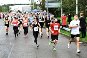 Hundreds of runners took to the streets of Denny and Bonnybridge to raise funds for the hospice.