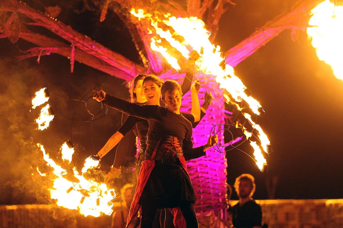 Helix Fire Set Retro: Fire and Light at The Helix 2016