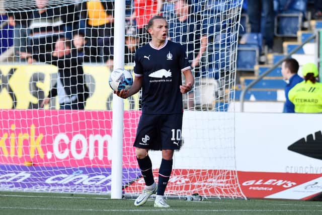 Hibs players didn't challenge this goal from Aidan Nesbitt but it was eventually disallowed