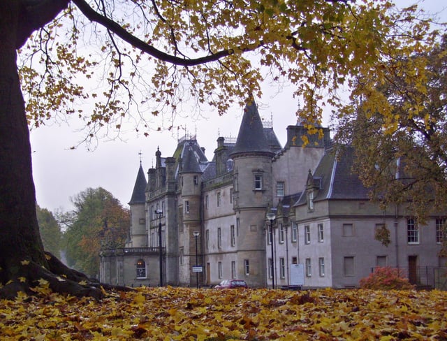 Callendar House with Queen Mary's room just to the right of the first turret.