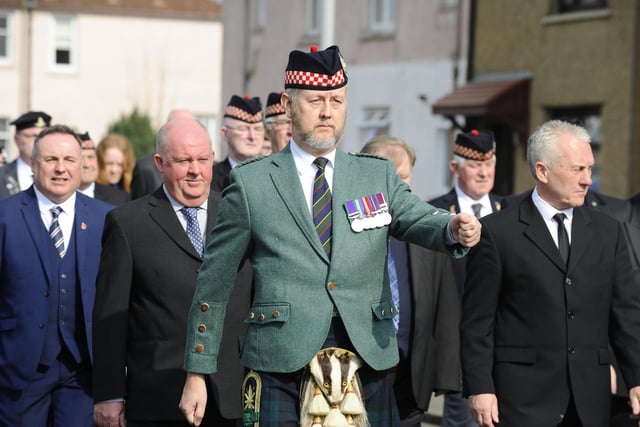 Retired Argyll and Sutherland Highlanders Warrant Officer Robert Kemp who read the Binyon Lines - "They shall grow not old ..."