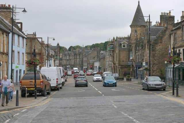 Parking continues to be a bone of contention in the busy and congested Linlithgow High Street.