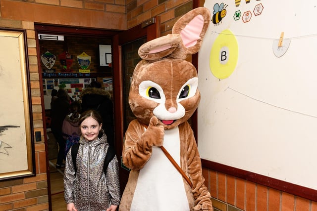 Dunipace Primary spring fayre in 34 pictures