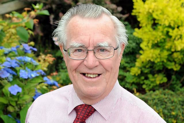 Falkirk Herald gardening guru Sandy Simpson