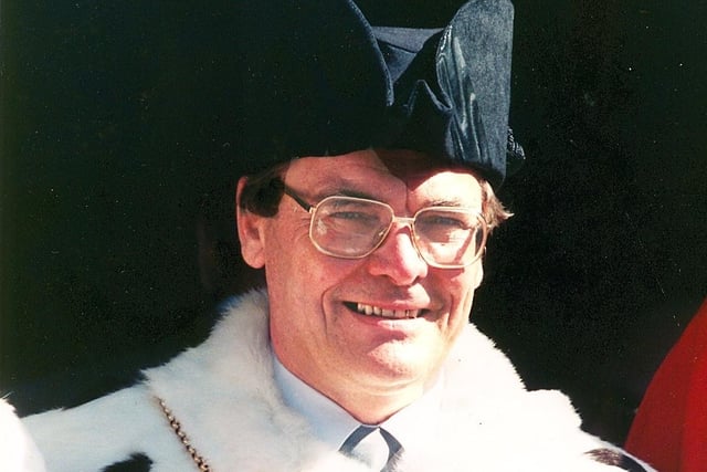 During his tenure as Provost from 1994 to 1996, glorious sunshine bathed the Marches giving Hector his Sunshine Provost moniker.