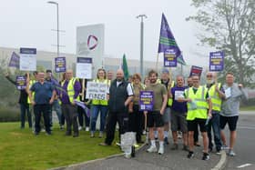 Unison and EIS-FELA members picketing outside the Falkirk campus of Forth Valley College last Thursday.  (Pic: Michael Gillen)